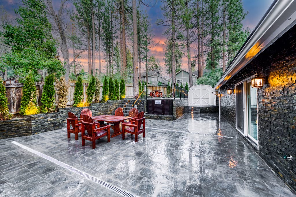 Bears Palace at Big Bear ~ Swim Spa ~ Games ~ Central Luxe Chalet Retreat~