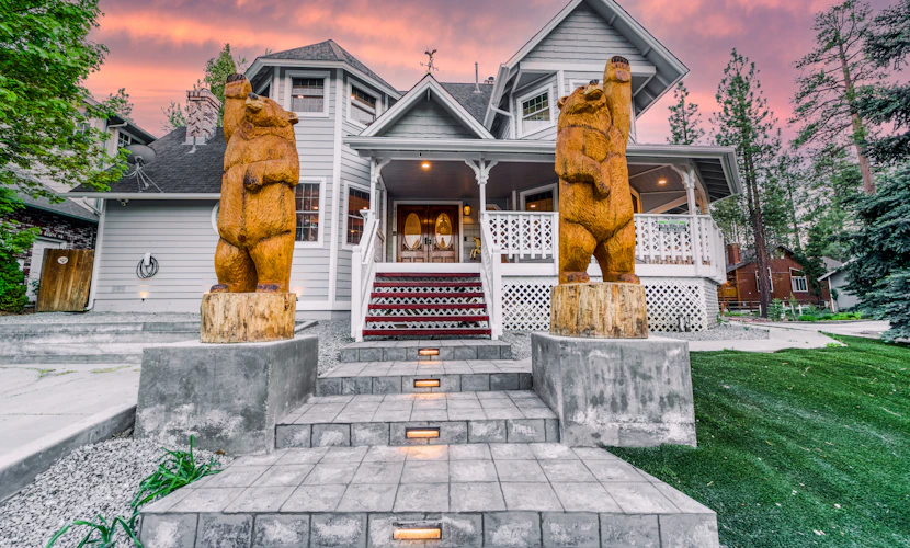 Bears Palace at Big Bear ~ Swim Spa ~ Games ~ Central Luxe Chalet Retreat~
