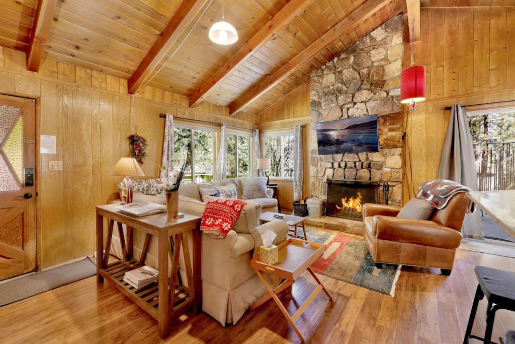 Marin Getaway Retreat at Big Bear Village