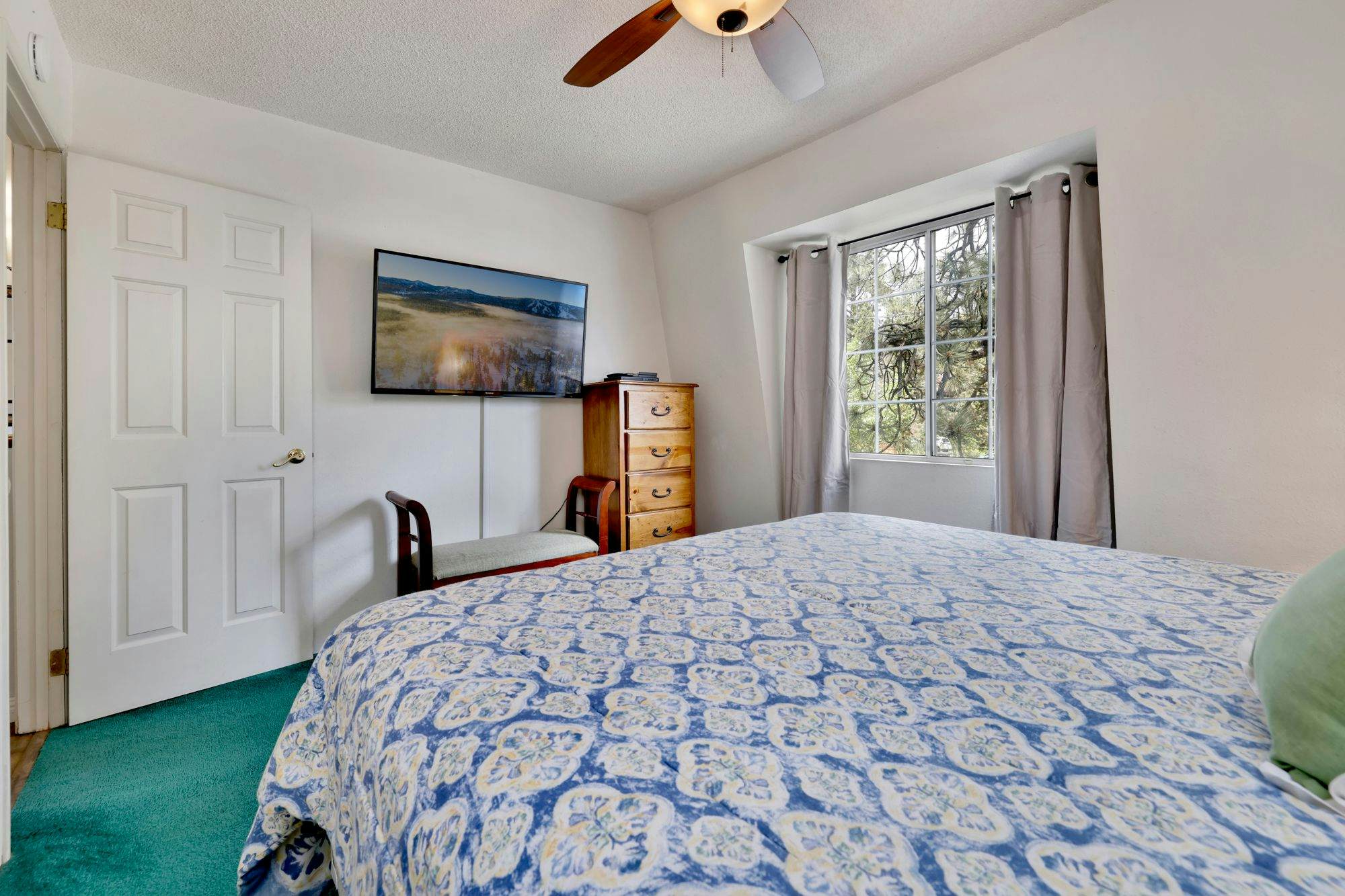 2028 - Whiskey Mountain Lodge