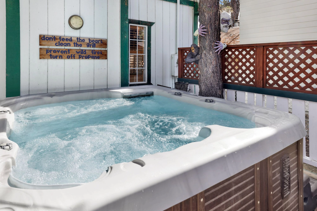 2028 - Whiskey Mountain Lodge