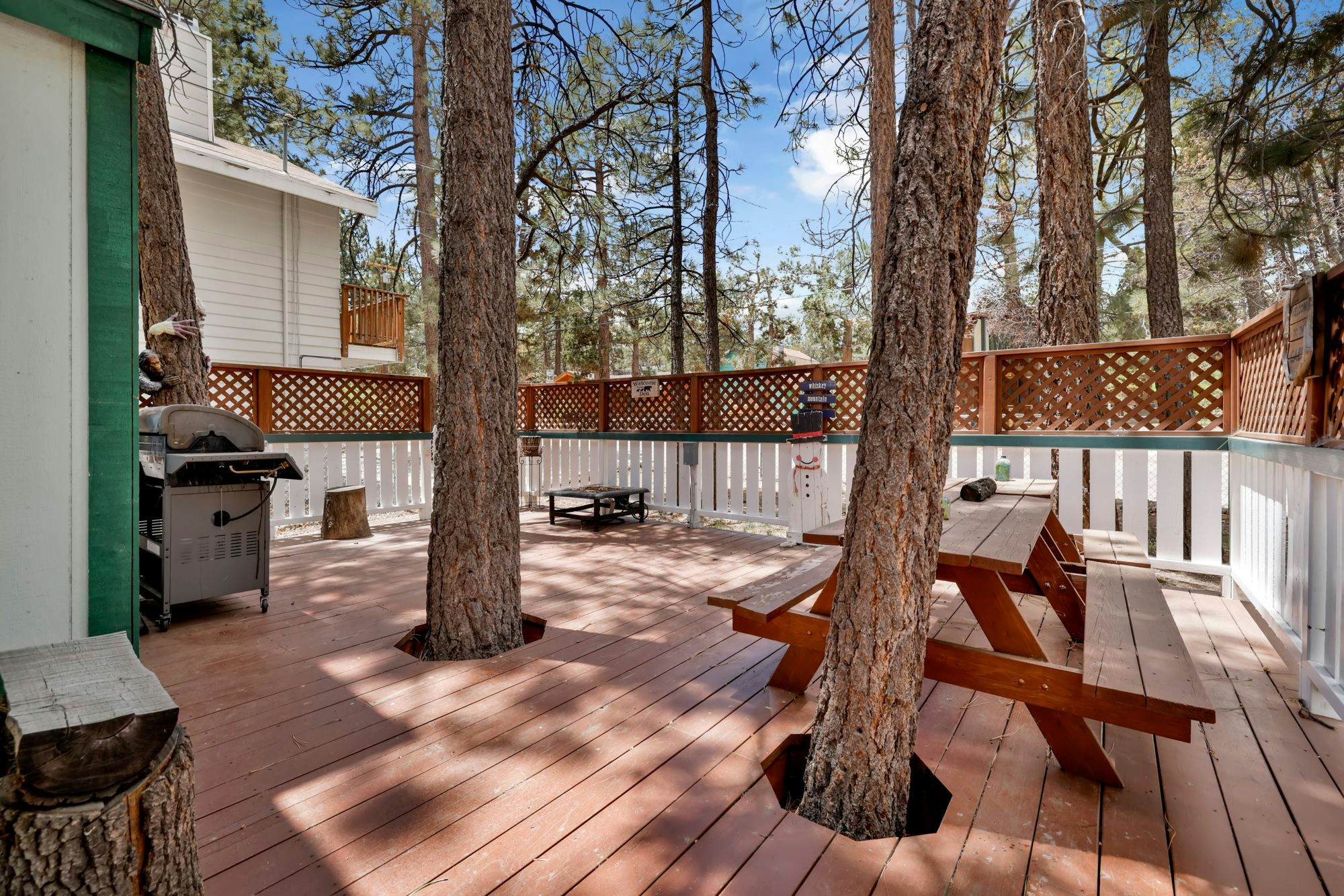 2028 - Whiskey Mountain Lodge