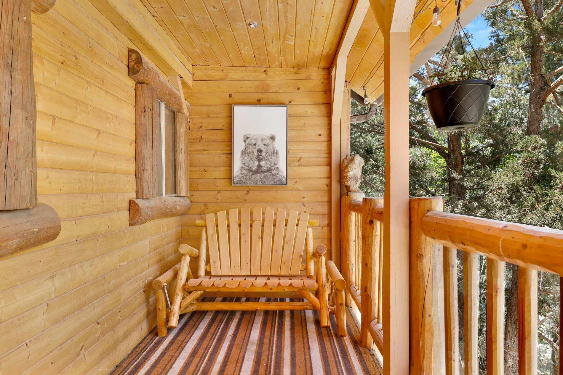 2031-The Big Bear Fox Lodge