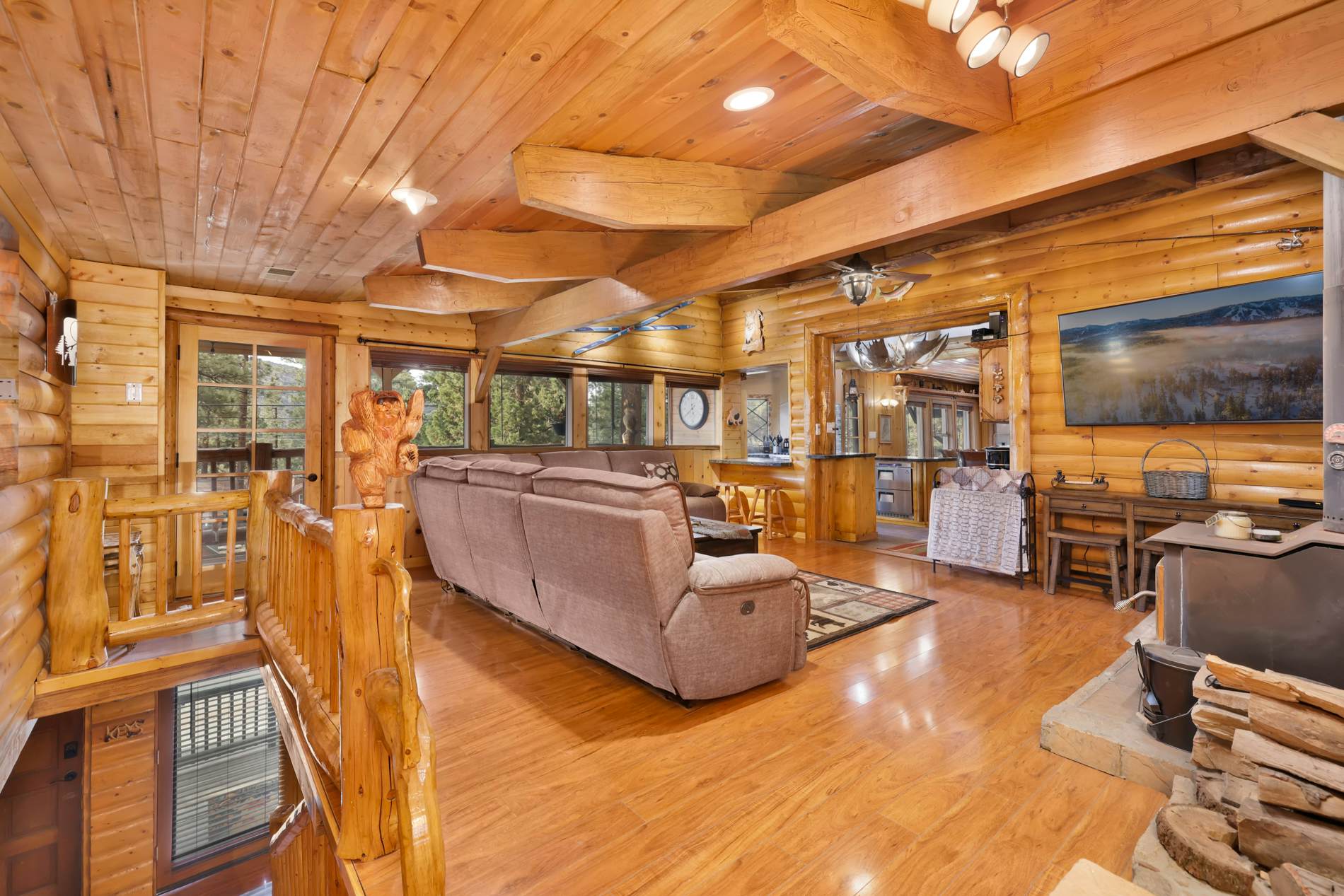 2031-The Big Bear Fox Lodge