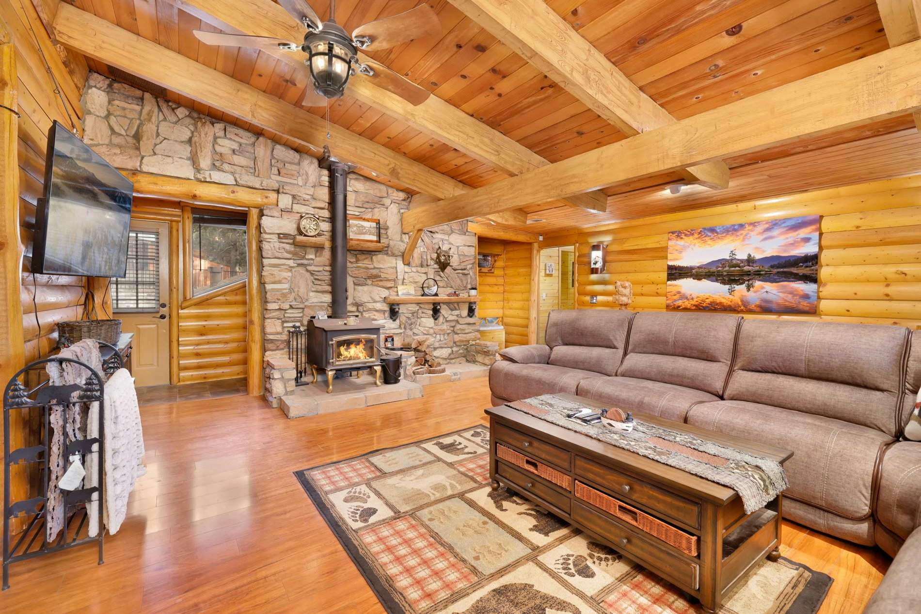 2031-The Big Bear Fox Lodge