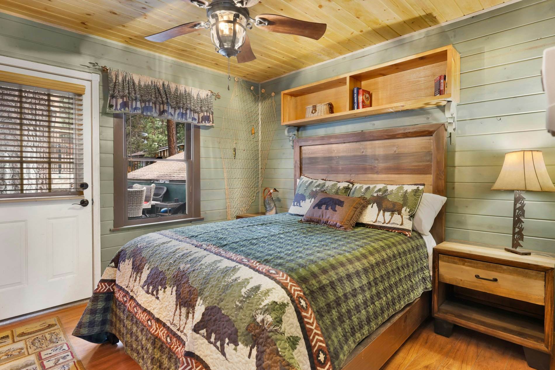 2031-The Big Bear Fox Lodge