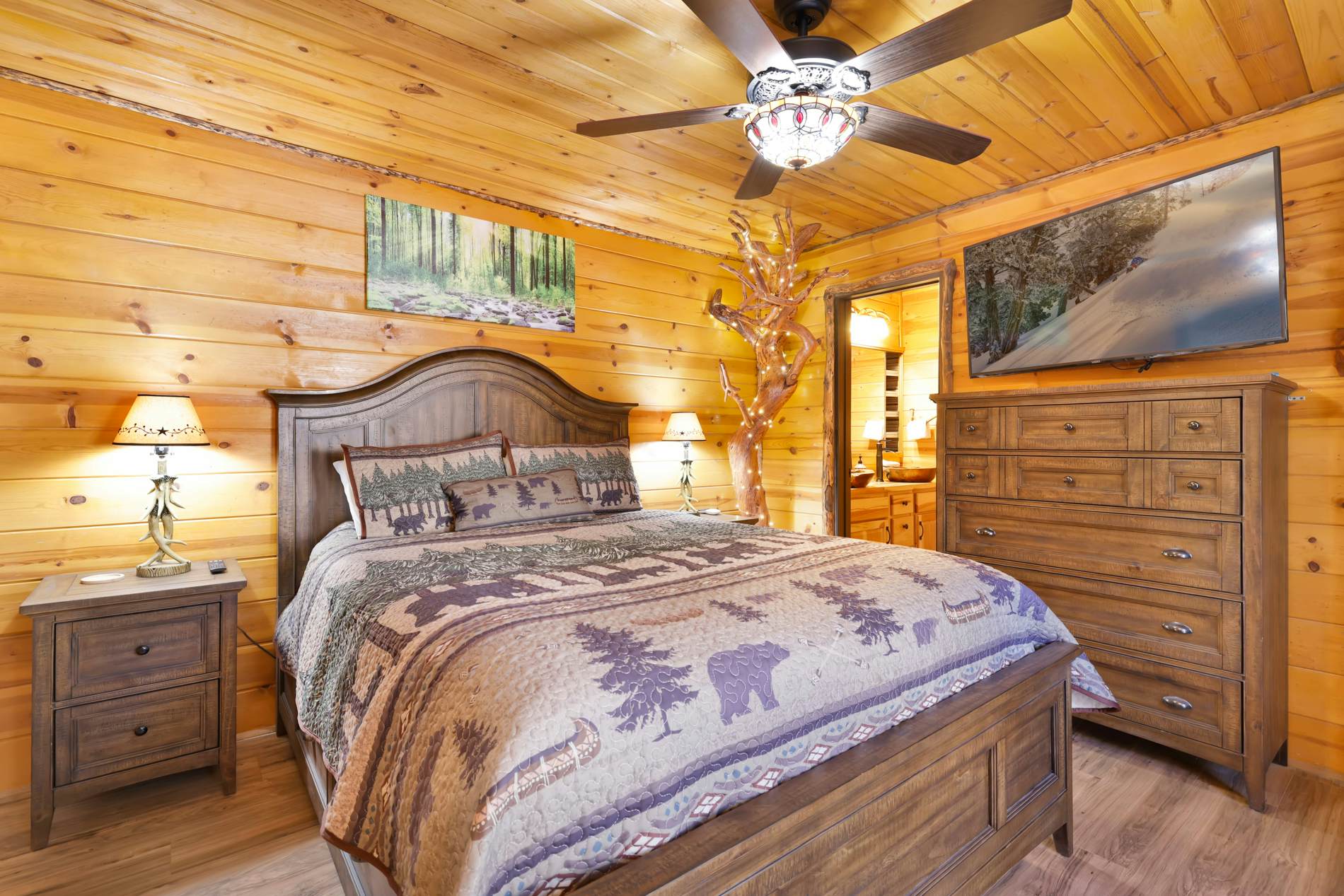 2031-The Big Bear Fox Lodge