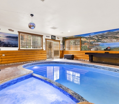 2031-The Big Bear Fox Lodge