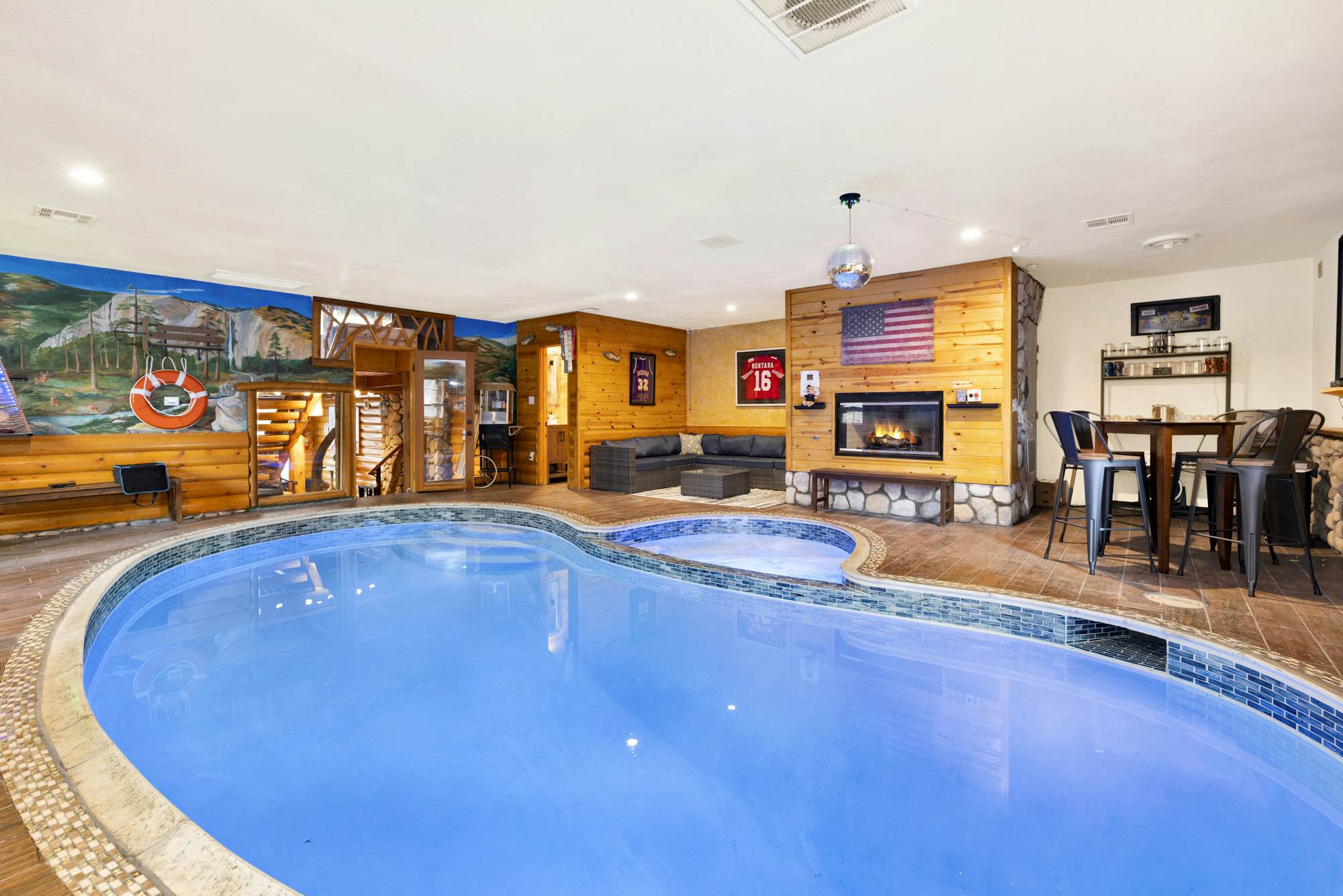 2031-The Big Bear Fox Lodge