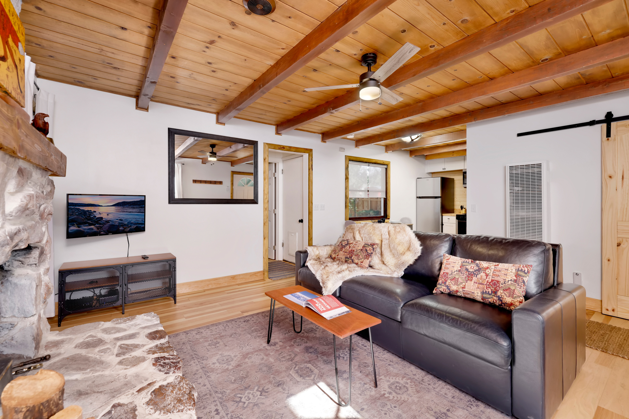 Cozy Fox Big Bear Retreat w/ Hot Tub