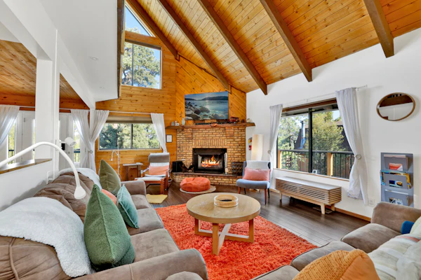 Chimney Peak Big Bear Chalet w/ Hot Tub + Games