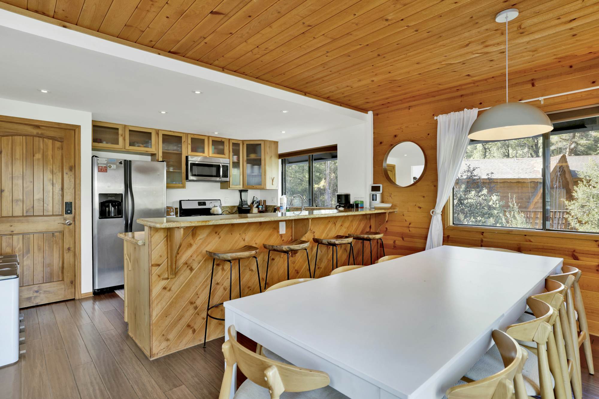 2048-Chimney Peak Chalet