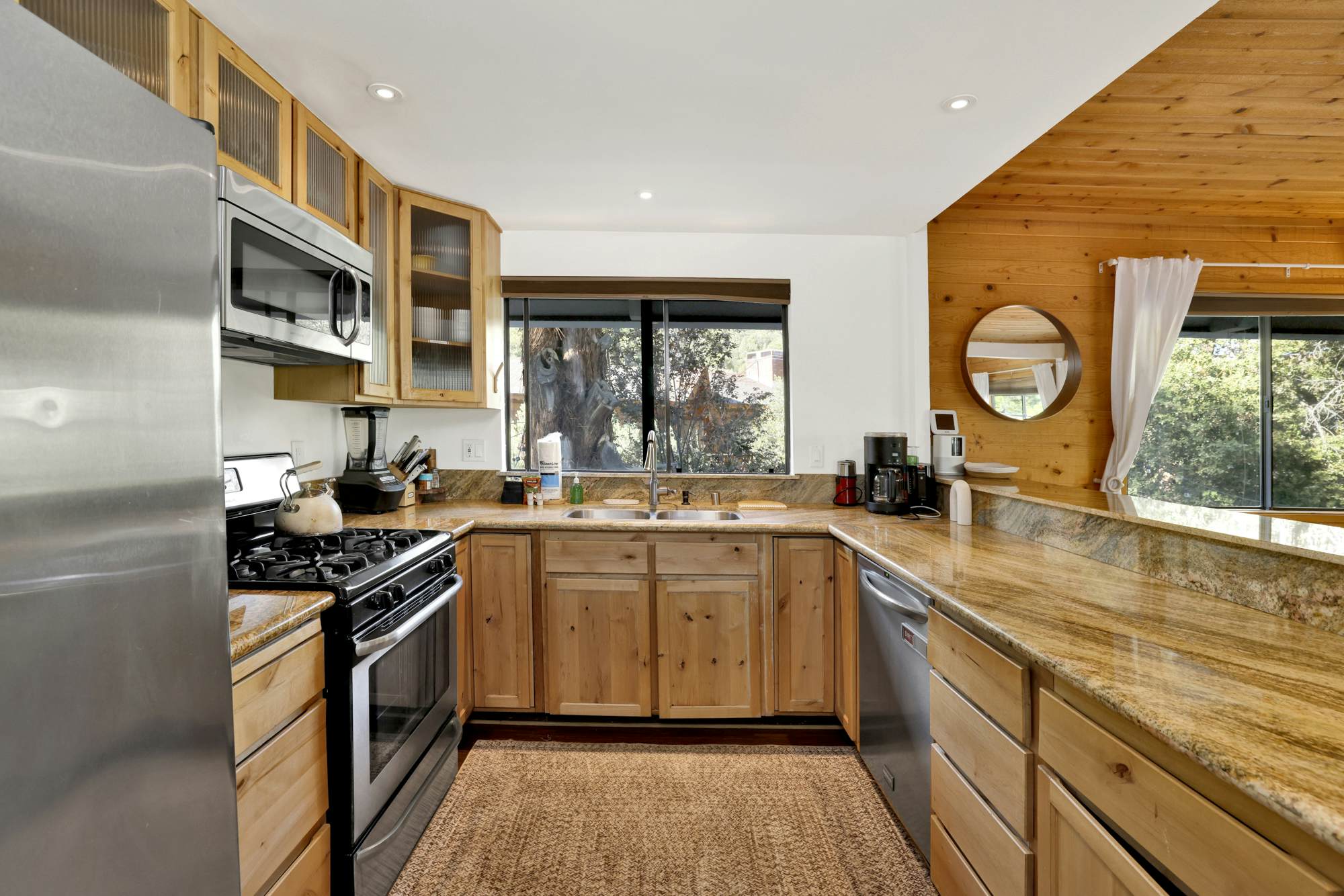 2048-Chimney Peak Chalet