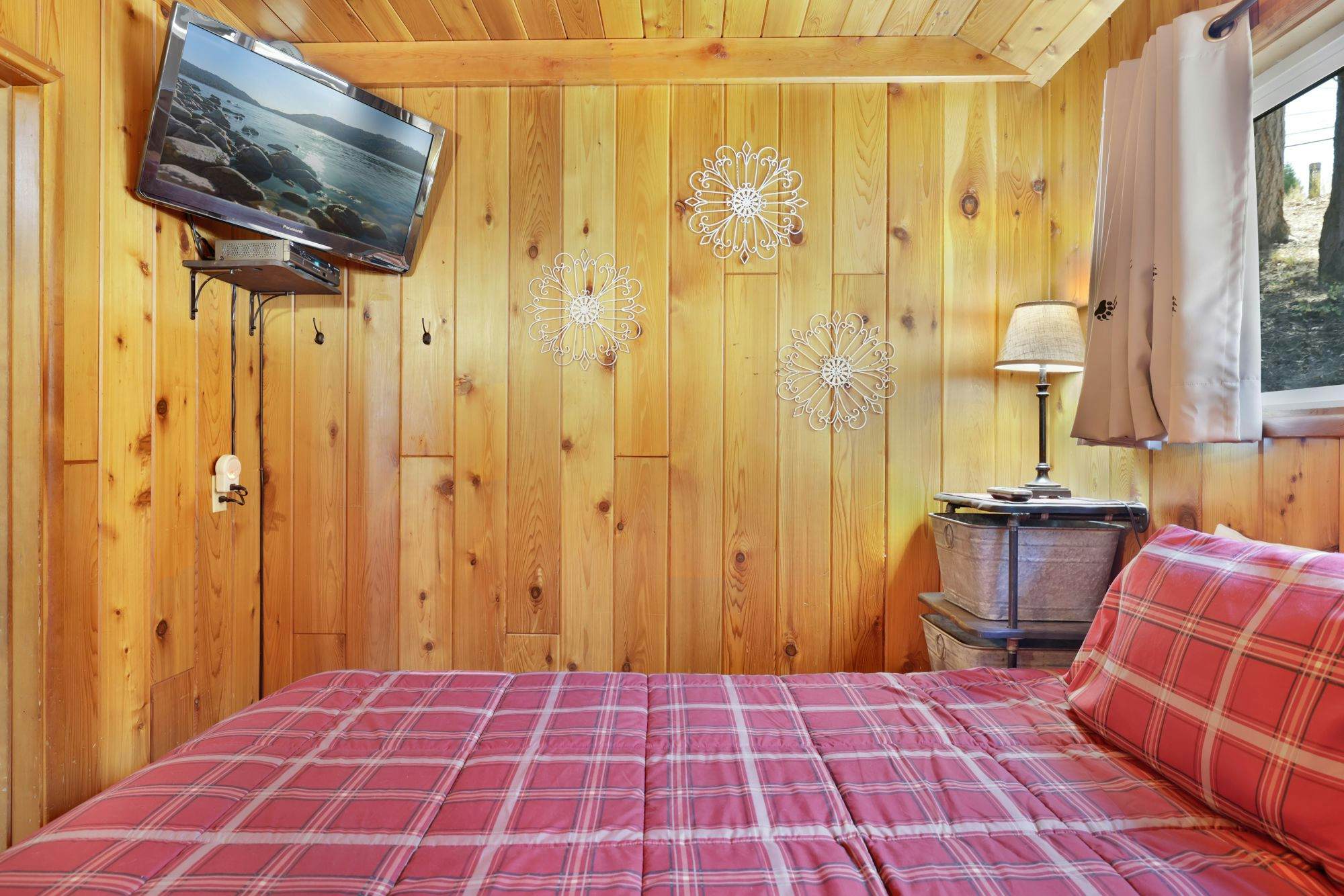 2069 - Bear Cub Cabin