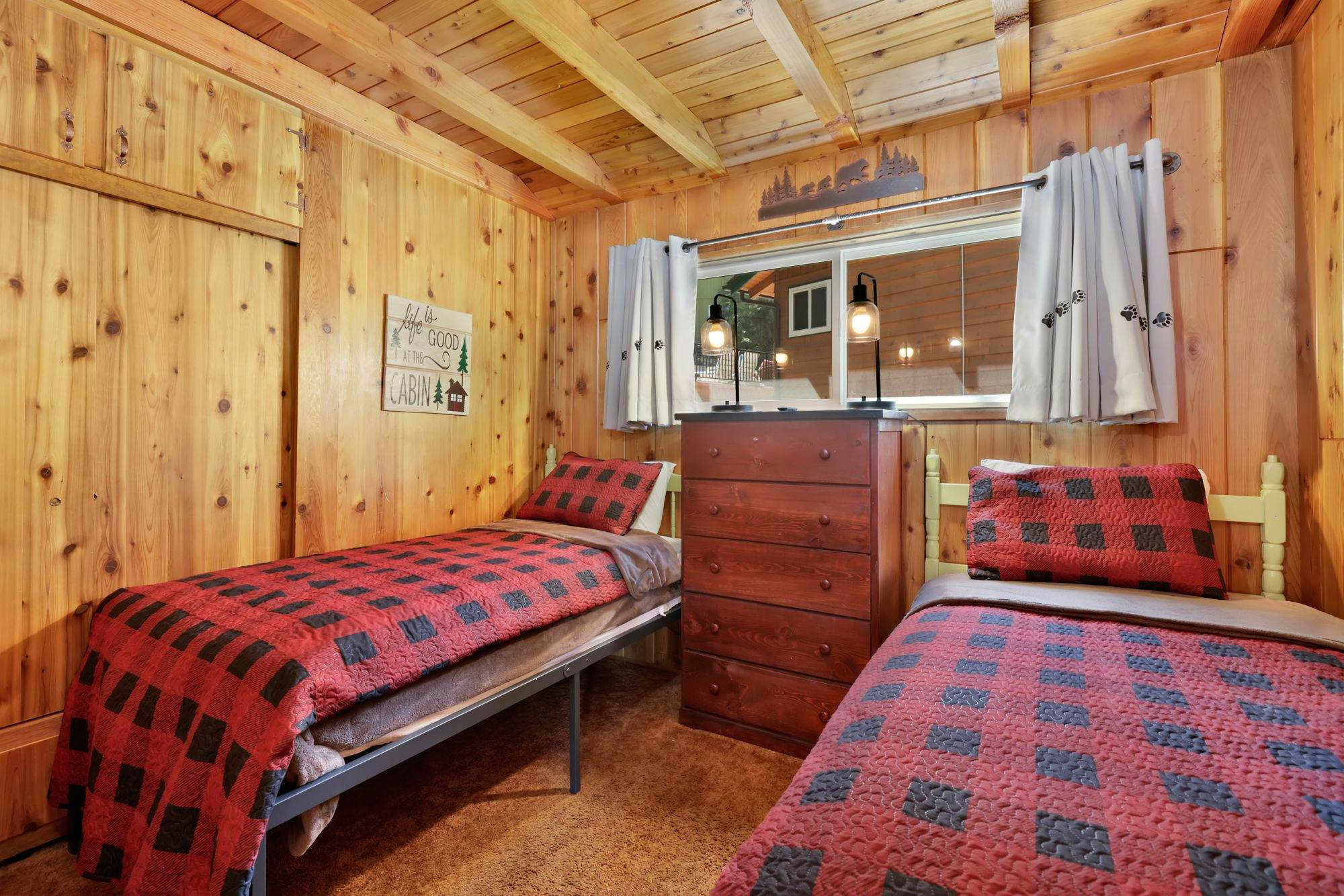 2069 - Bear Cub Cabin