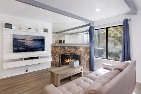 Blue Jay Getaway Lakeside Boulder Bay Townhouse