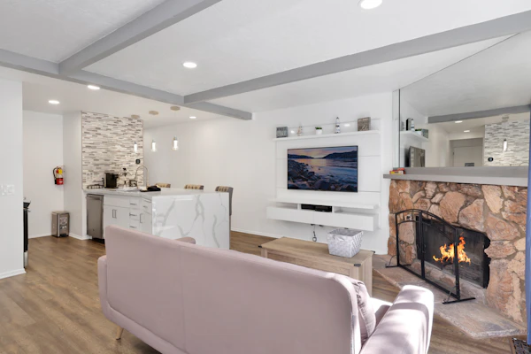 Blue Jay Getaway Lakeside Boulder Bay Townhouse