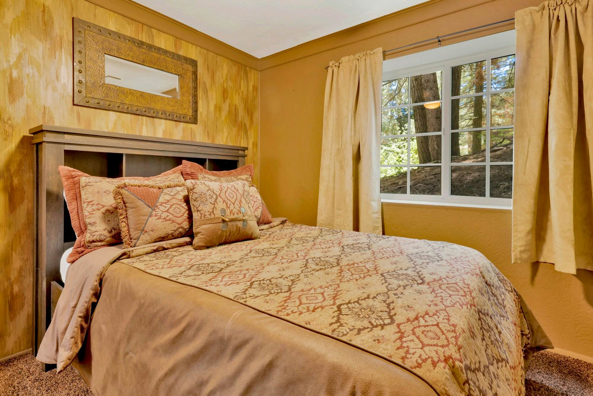 2105-Club View Pines