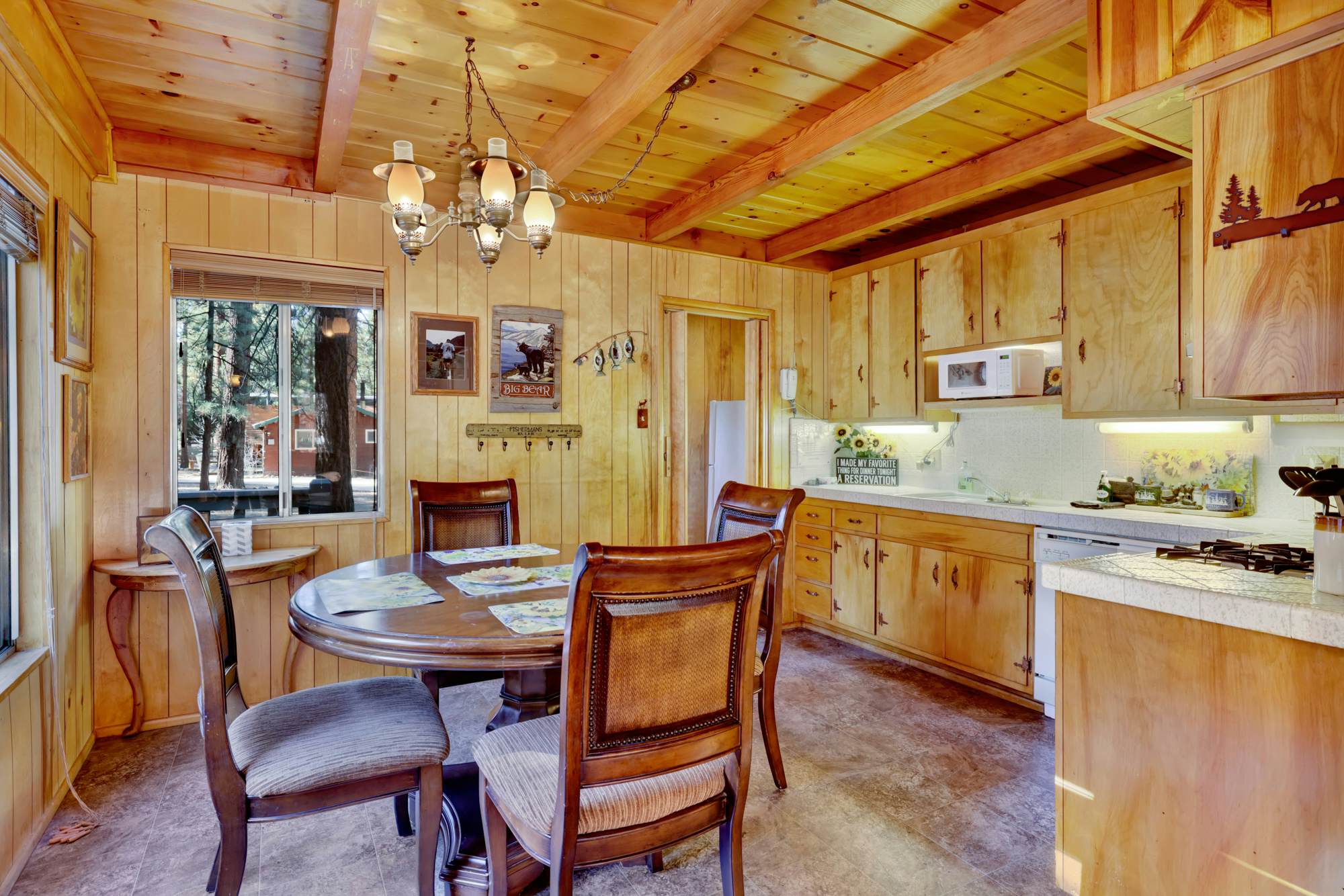 2095-Paradise in Cedar