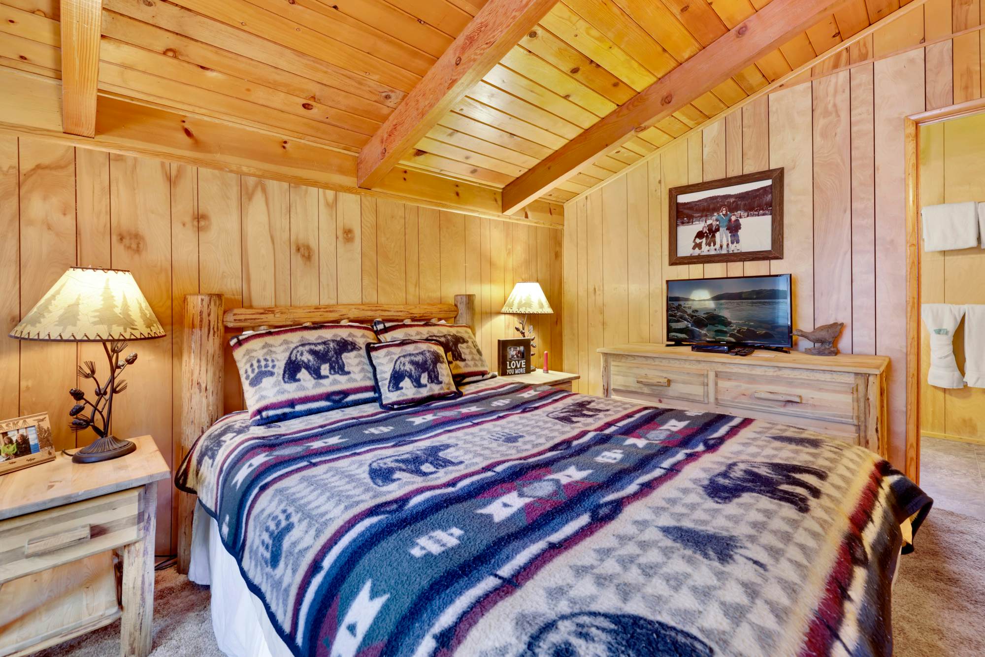 2095-Paradise in Cedar