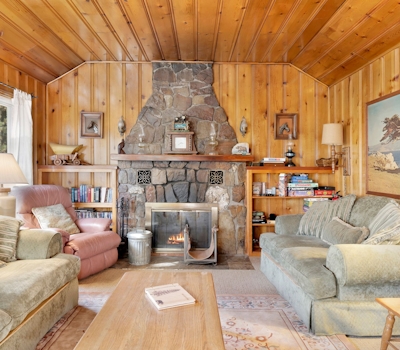 2096-Pinglewood Cabin