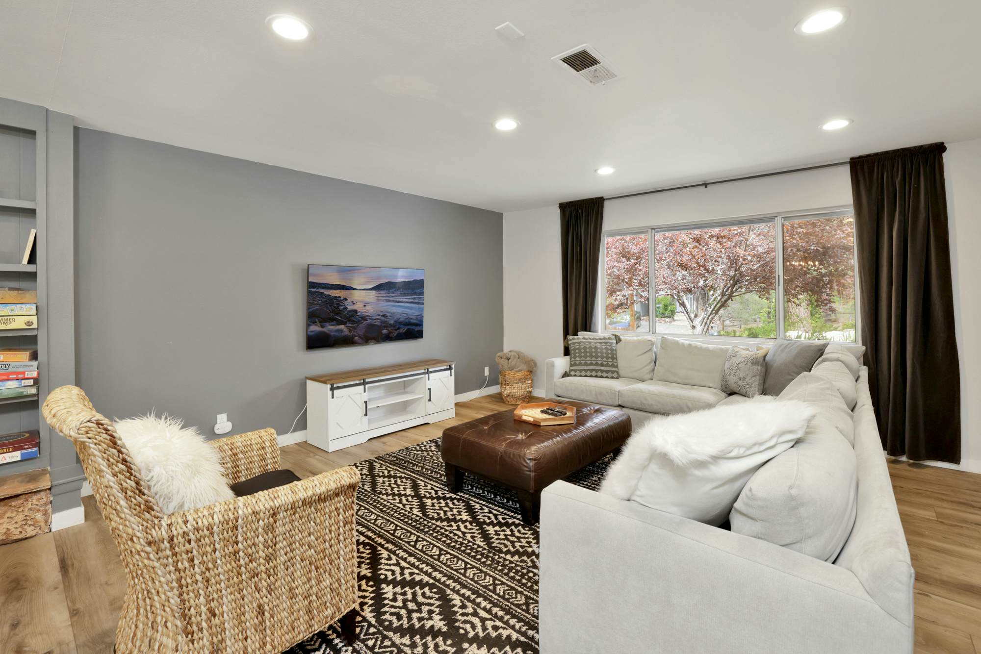 2087- Wildwood Lodge