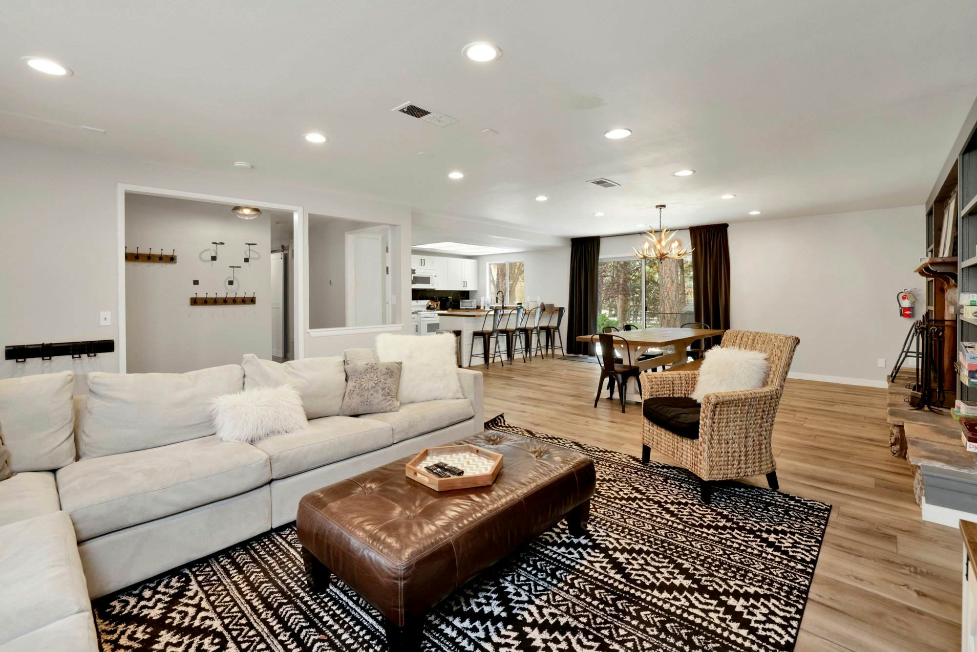 2087- Wildwood Lodge