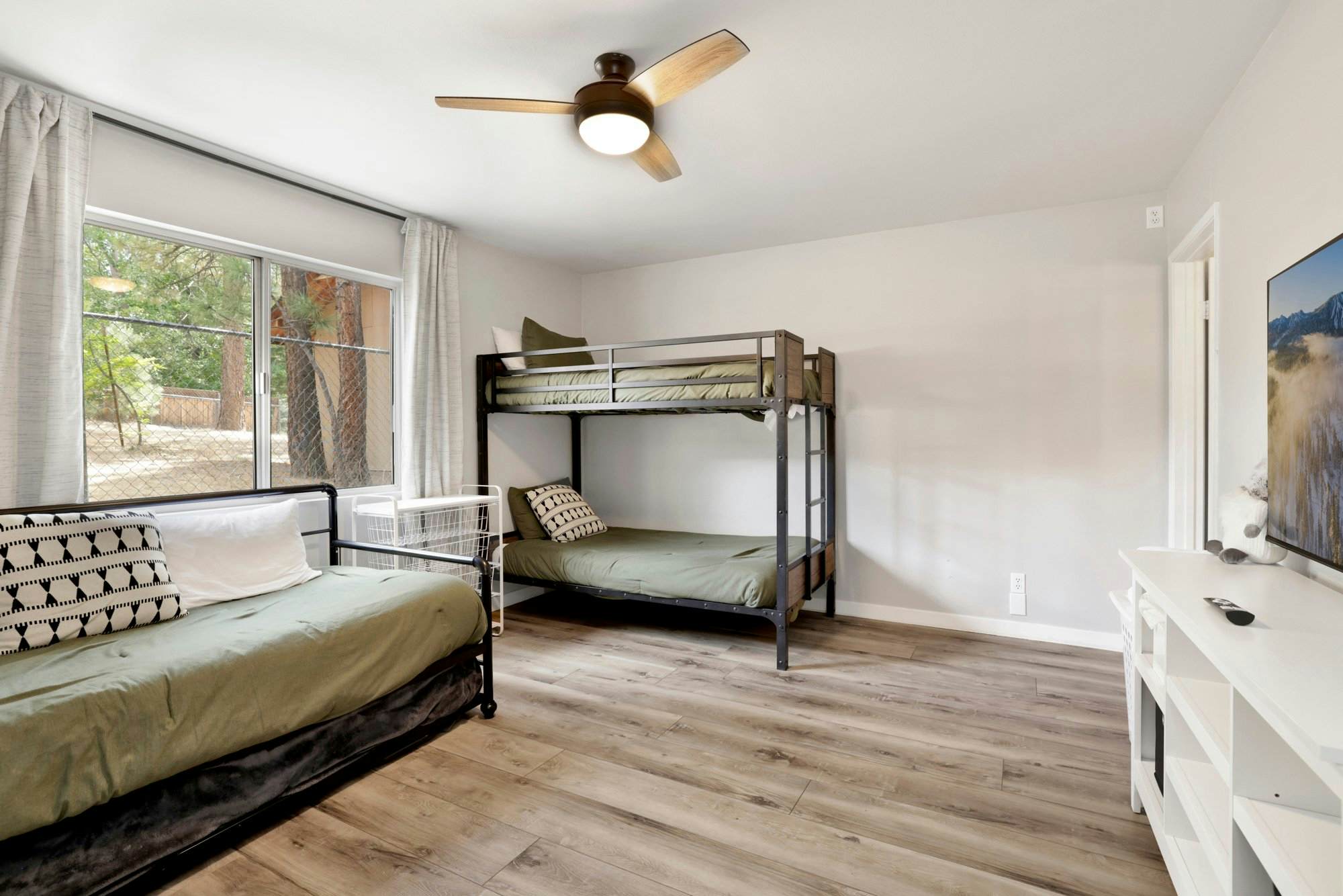 2087- Wildwood Lodge