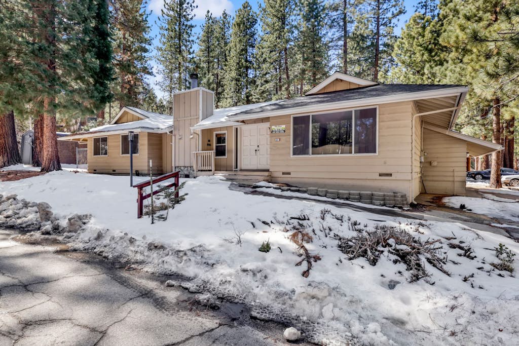 Ski Resort Relaxation at Crestwood Summit Big Bear