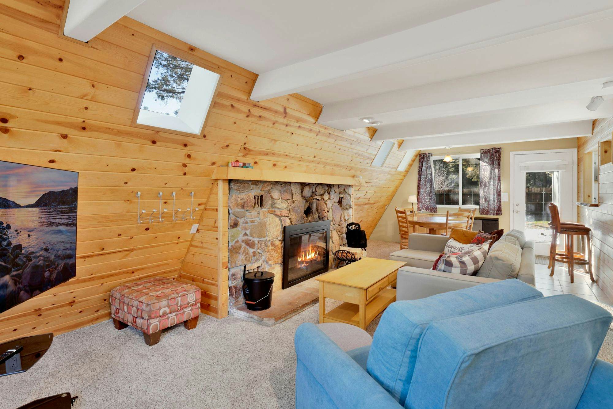 2124-The Pyramid In Big Bear