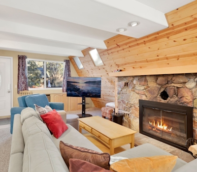 2124-The Pyramid In Big Bear