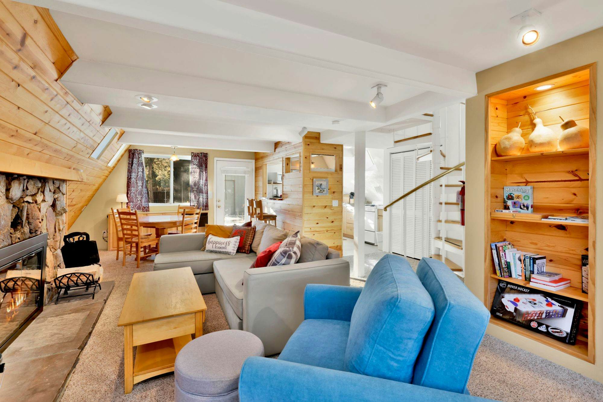 2124-The Pyramid In Big Bear