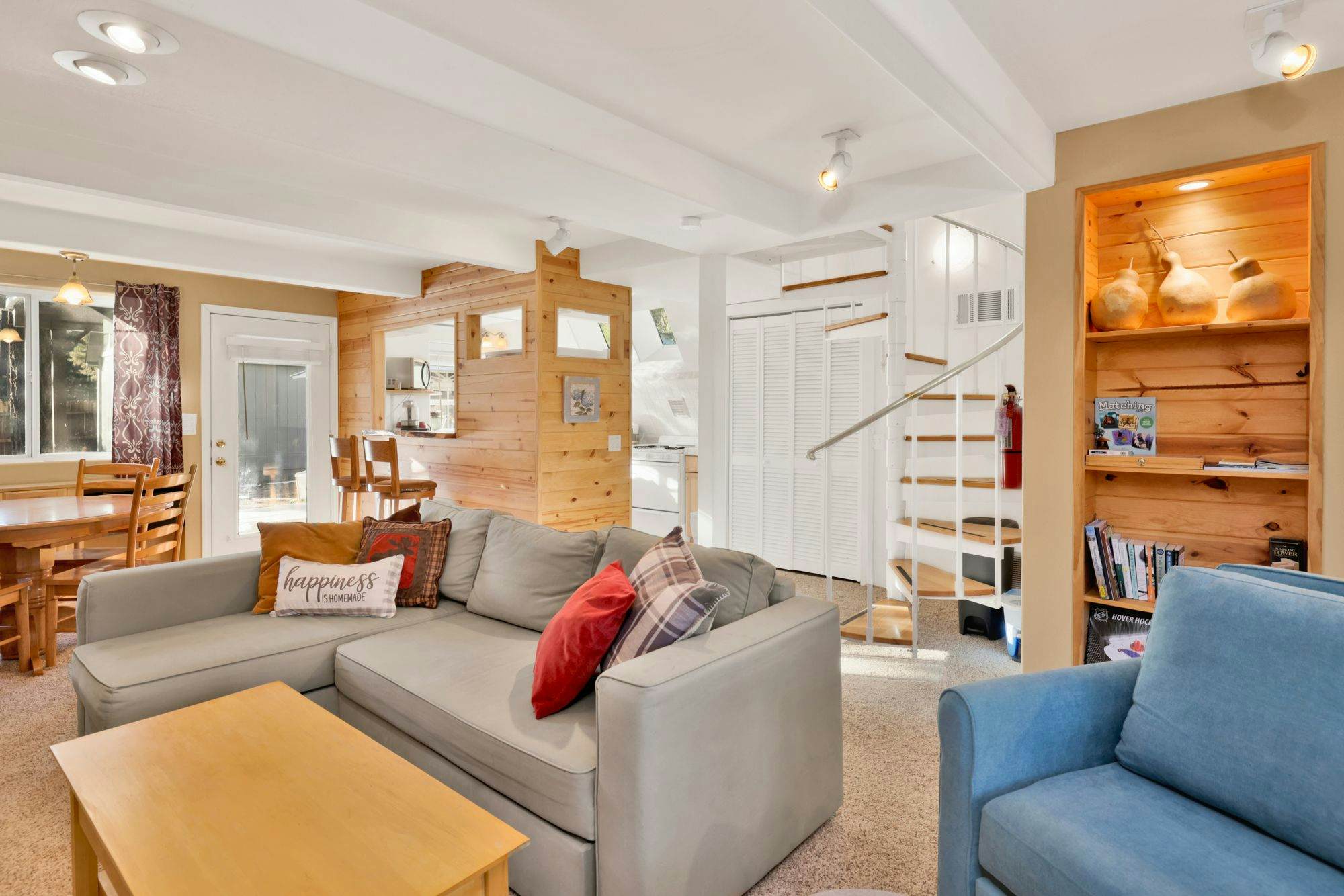 2124-The Pyramid In Big Bear