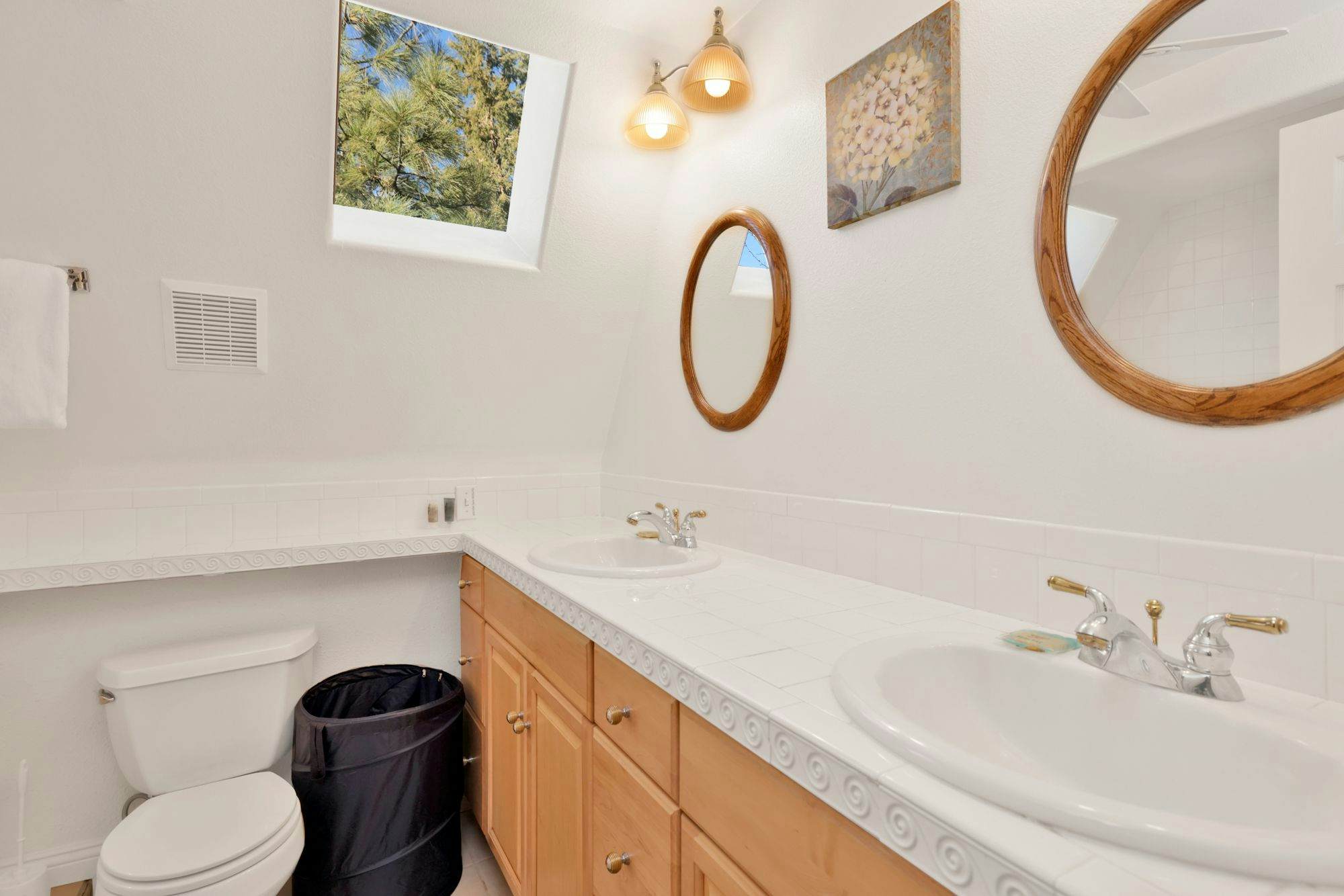 2124-The Pyramid In Big Bear