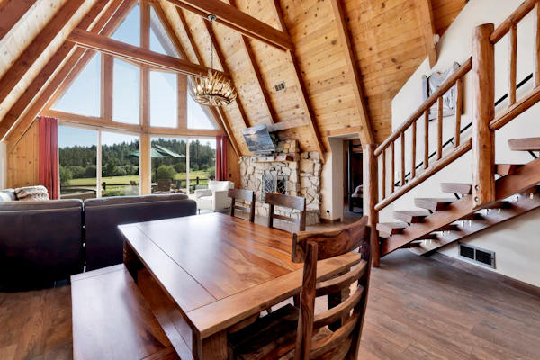 Big Bear Den Ski Haus Retreat w/ Hot Tub at Big Bear