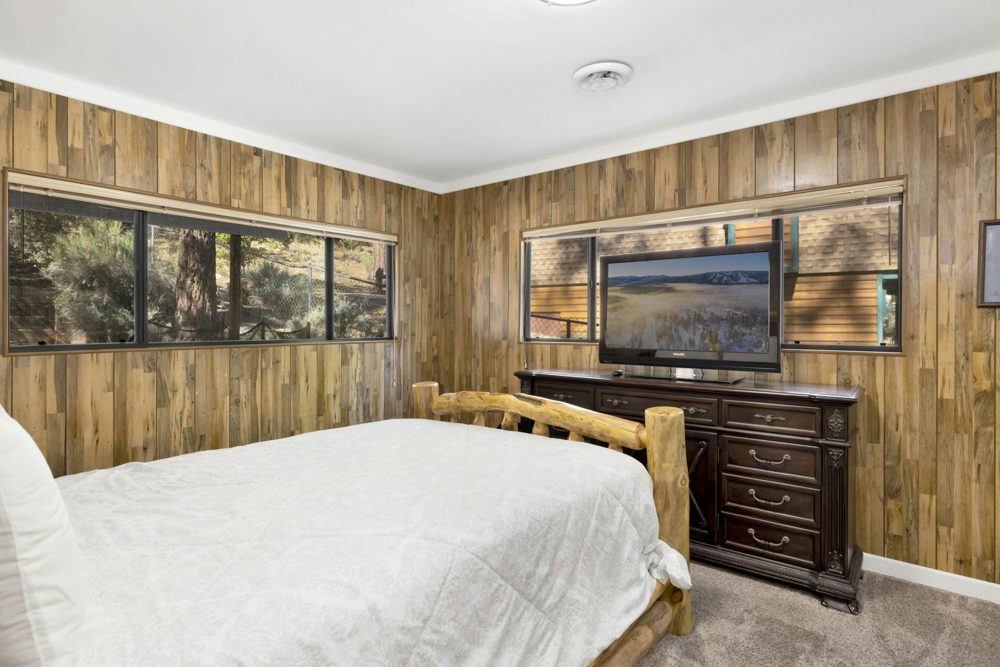 2160-The Malabear Cabin