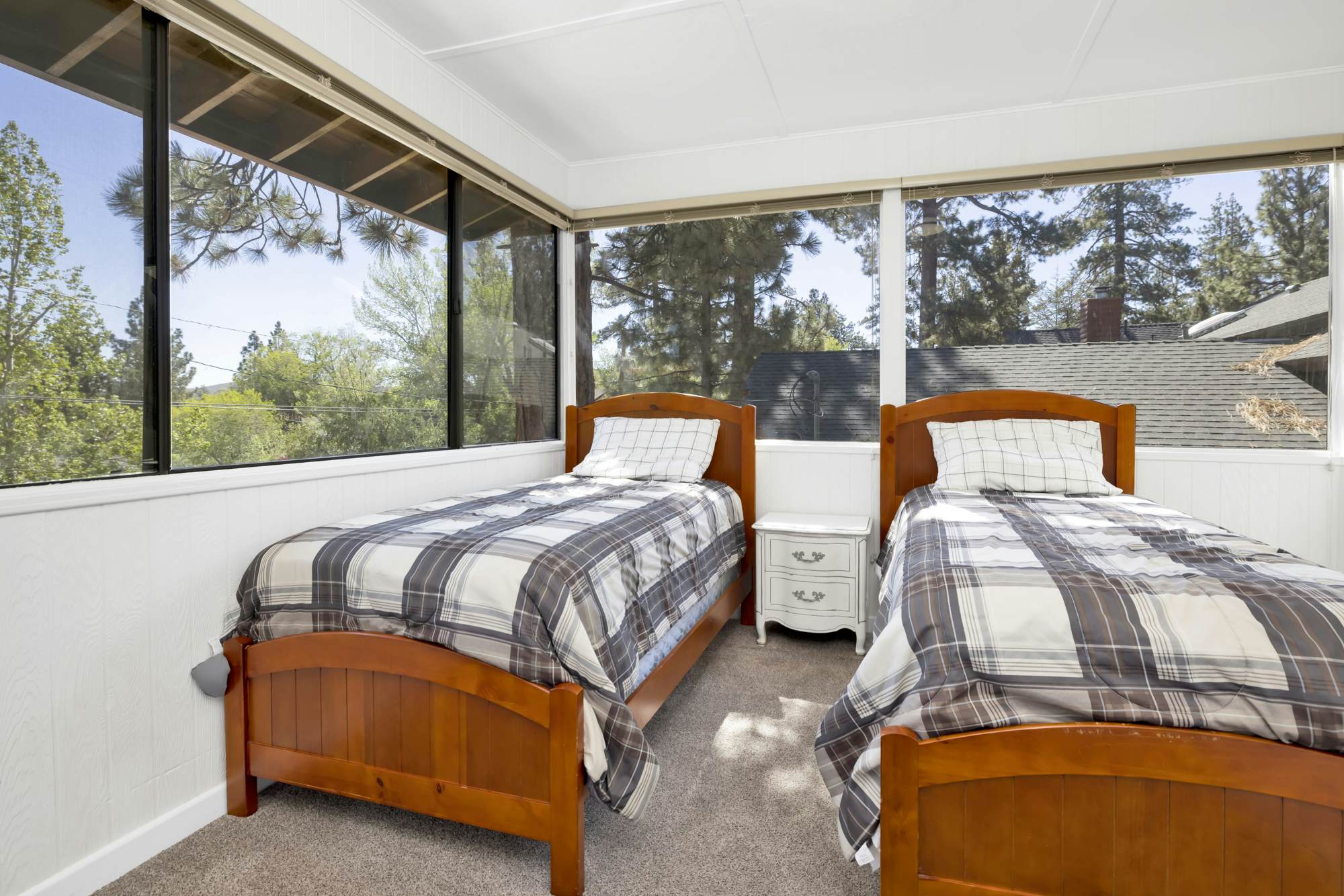 2160-The Malabear Cabin