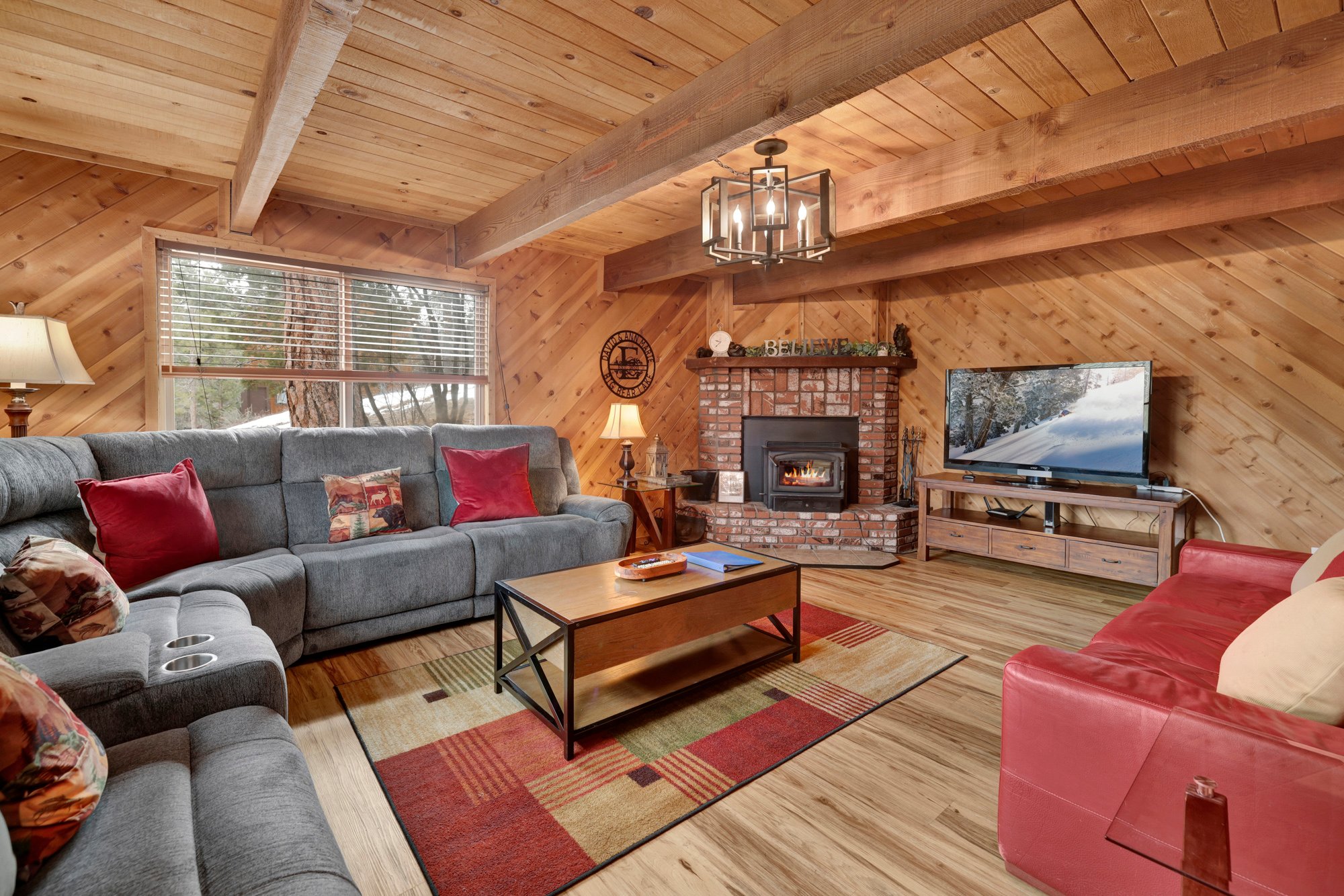 Alpine Adventure at Big Bear- Hot Tub- Central-