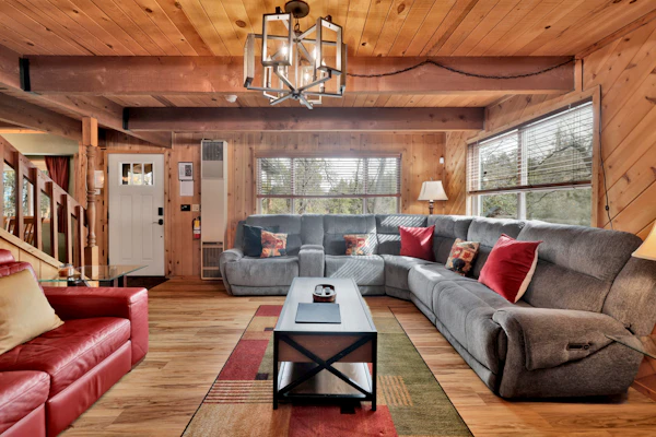 Alpine Adventure at Big Bear- Hot Tub- Central-