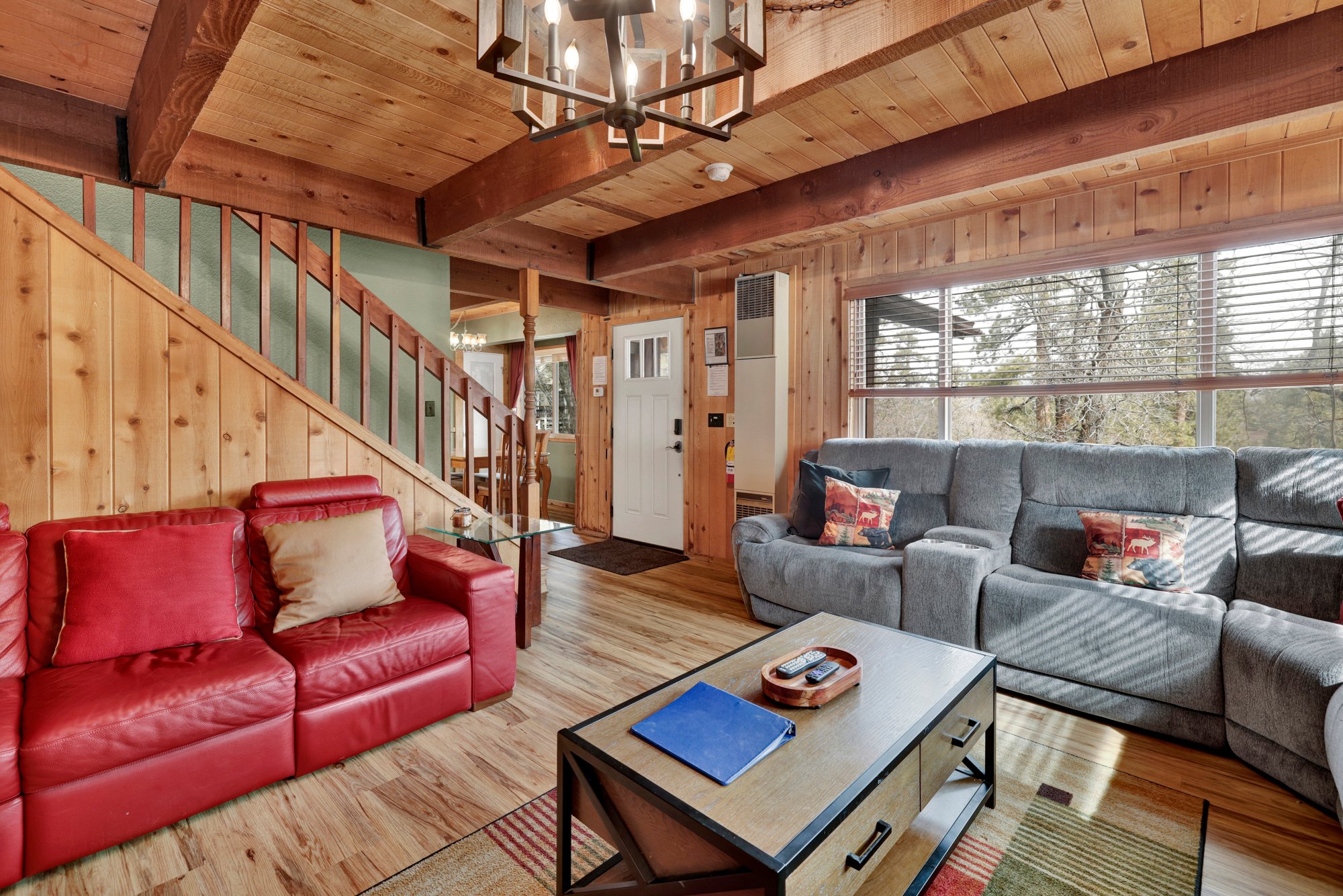 Alpine Adventure at Big Bear- Hot Tub- Central-