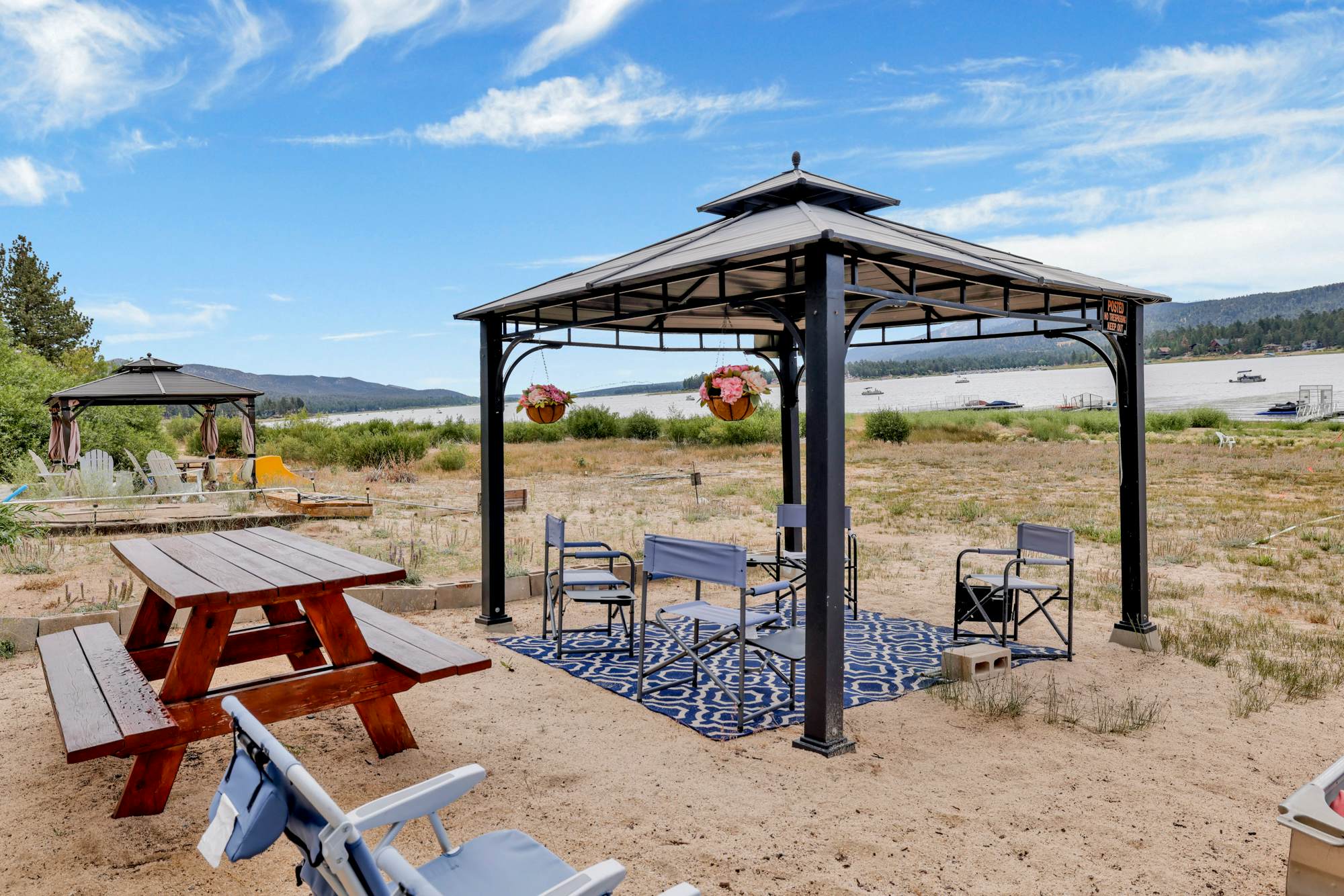 2173-North Shore Chalet