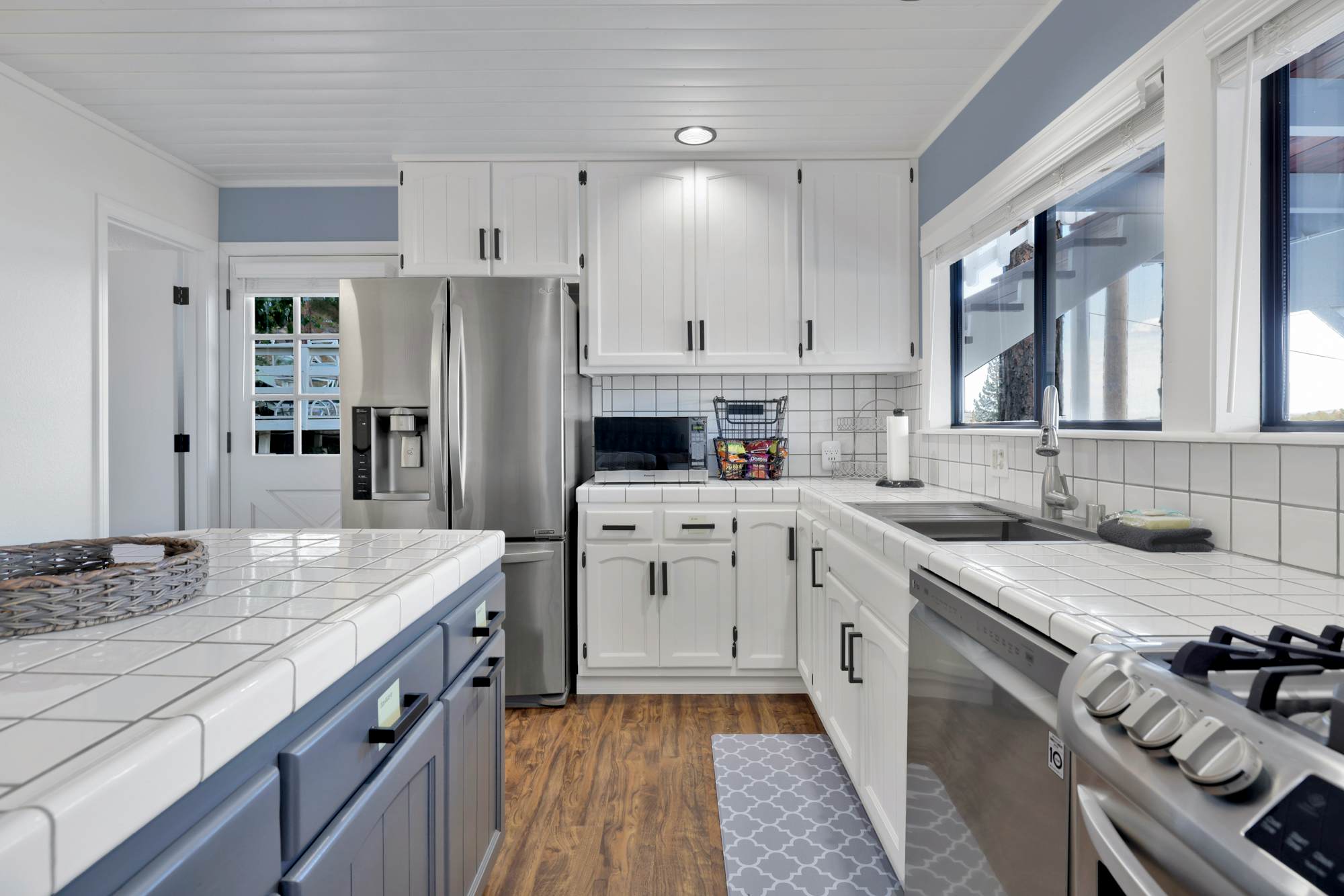 2173-North Shore Chalet