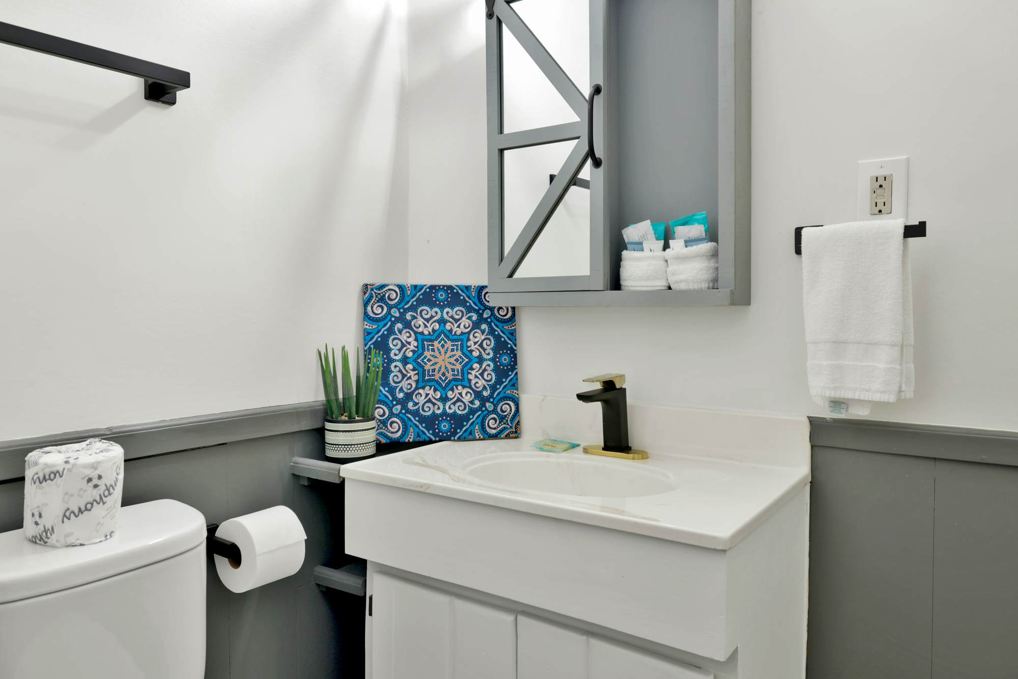 2173-North Shore Chalet