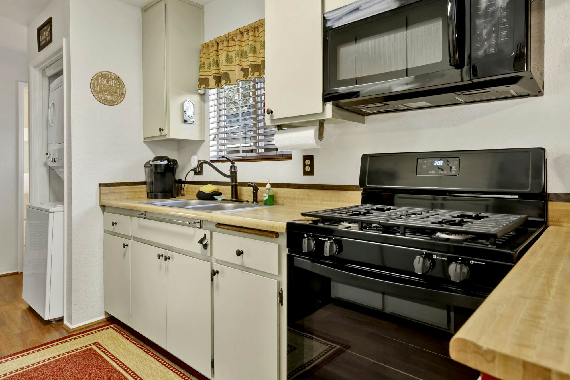 2183-Mountain Getaway