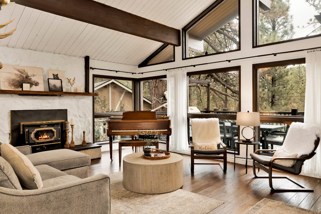 Soaring Pines Big Bear Lake Retreat- Spa- Games-