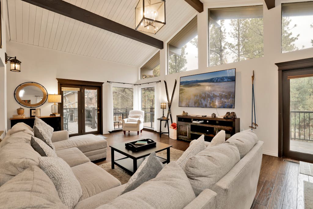 Soaring Pines Big Bear Lake Retreat- Spa- Games-