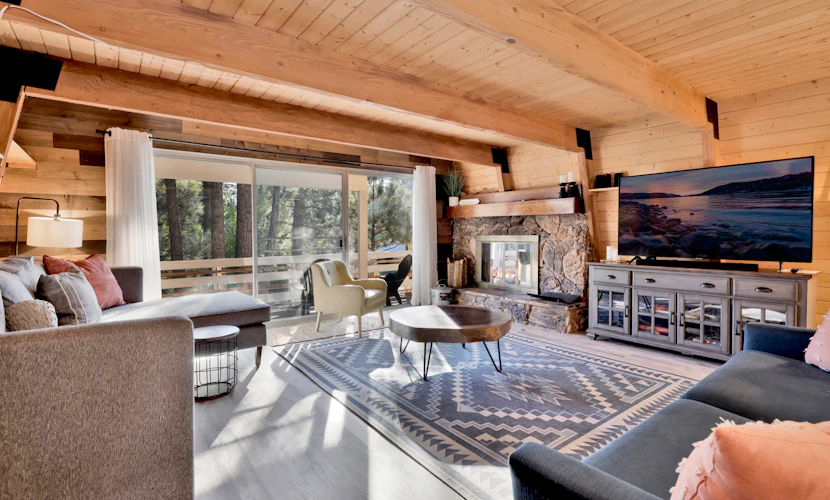 Fox and Bears Relaxing Retreat at Big Bear Lake