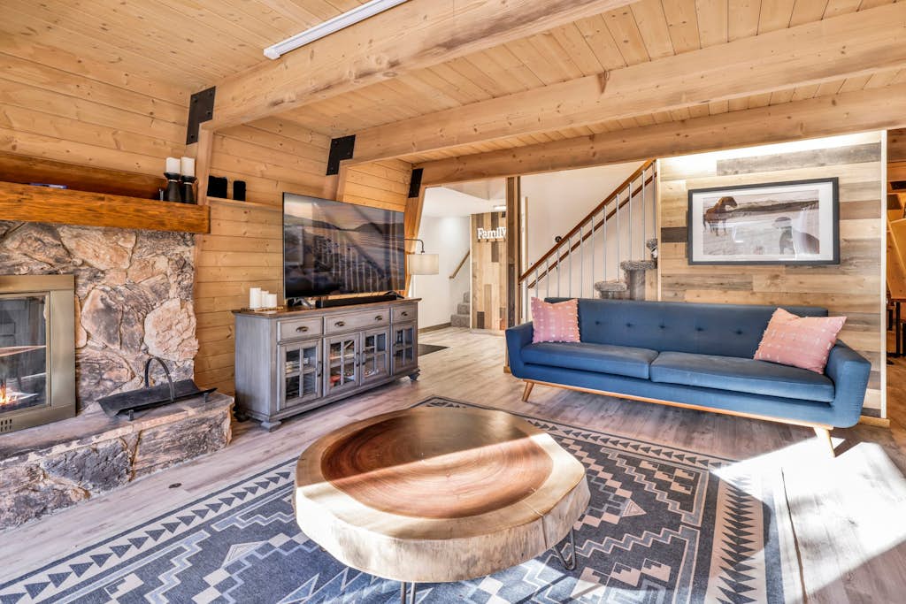 Fox and Bears Relaxing Retreat at Big Bear Lake