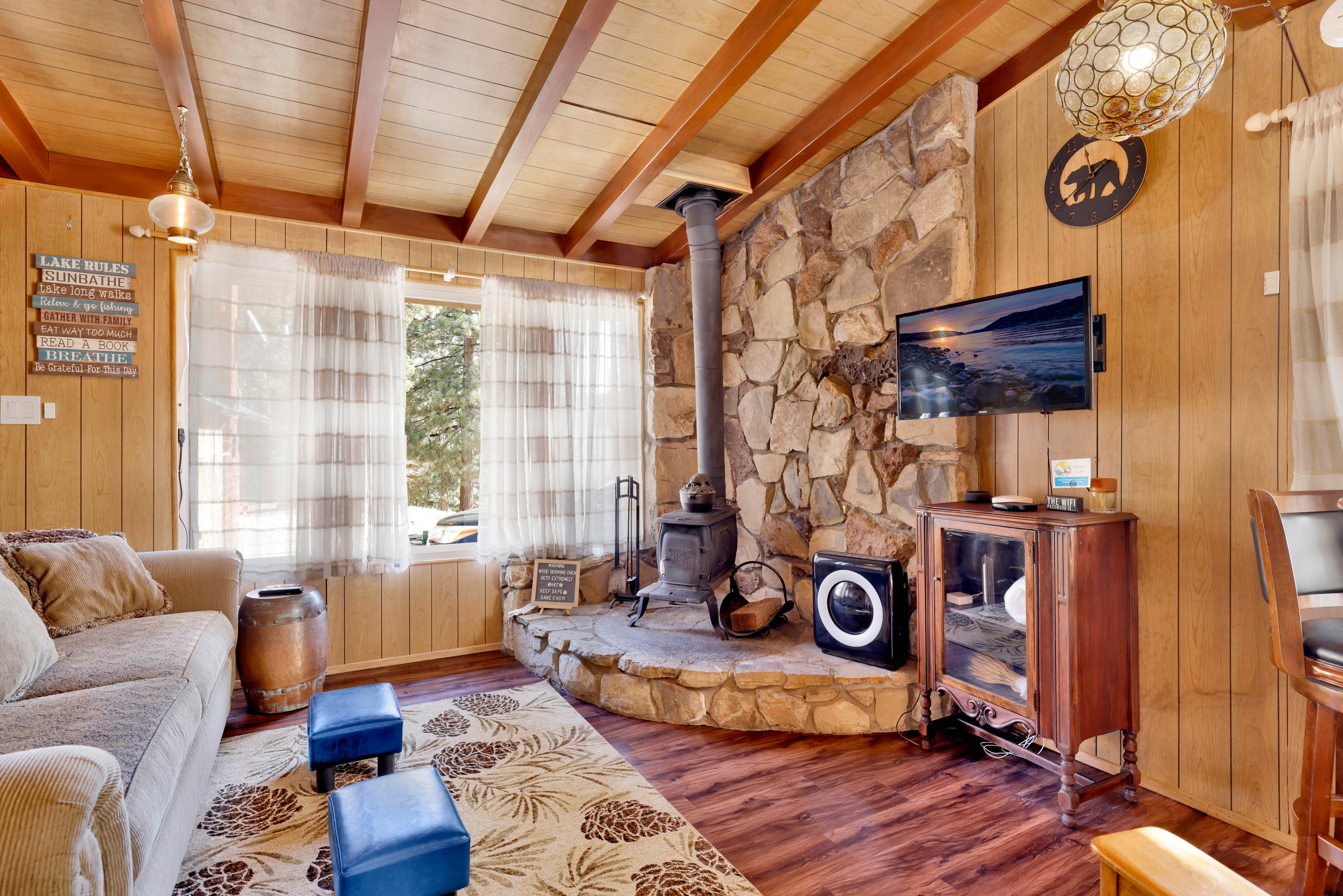 Cozy Ski View Chalet Cottage at Big Bear Lake