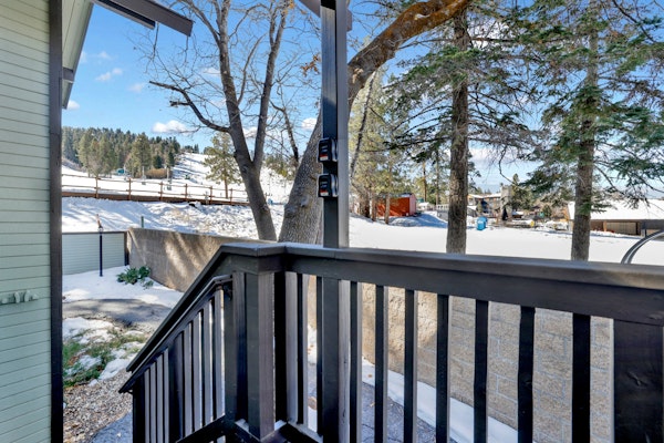 Summit View Basecamp Ski Haus Condo Big Bear Lake
